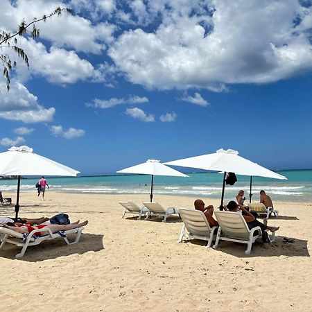 Bali Posh Hotel Pr Carolina Ngoại thất bức ảnh